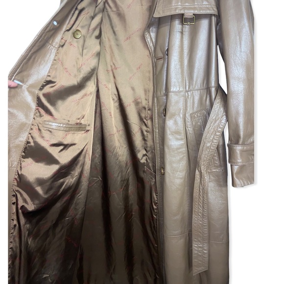 Vintage 70s Etienne Aigner Tan Belted Double Breasted Leather Trench Coat - Picture 5 of 16